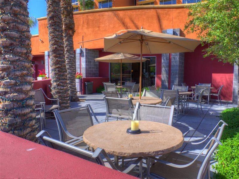 Holiday Inn Express & Suites Phoenix - Midtown, An Ihg Hotel Dış mekan fotoğraf